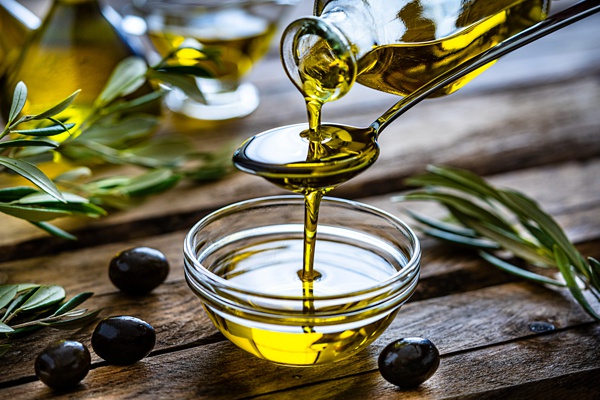 olio-extra-vergine-di-oliva-